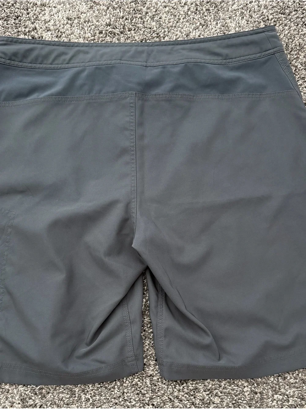 The North Face Pacific Creek Men’s Boardshorts Size 38 Gray